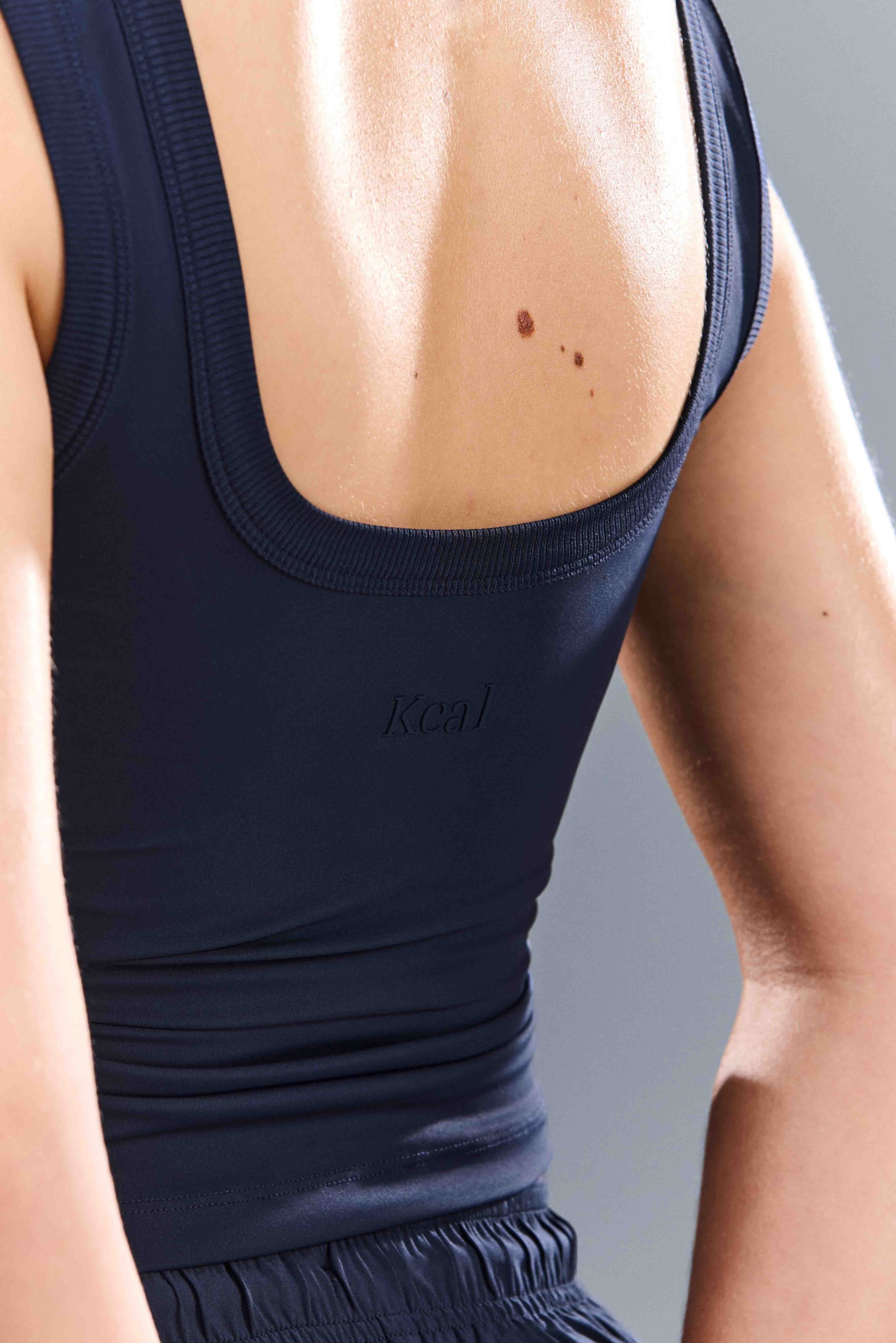 WOMEN'S CORE TANK - TOASTED NAVY