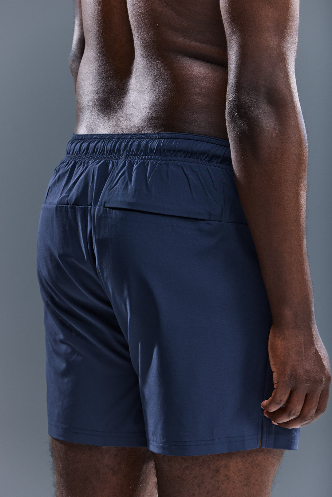 MEN'S MOTION SHORTS - TOASTED NAVY