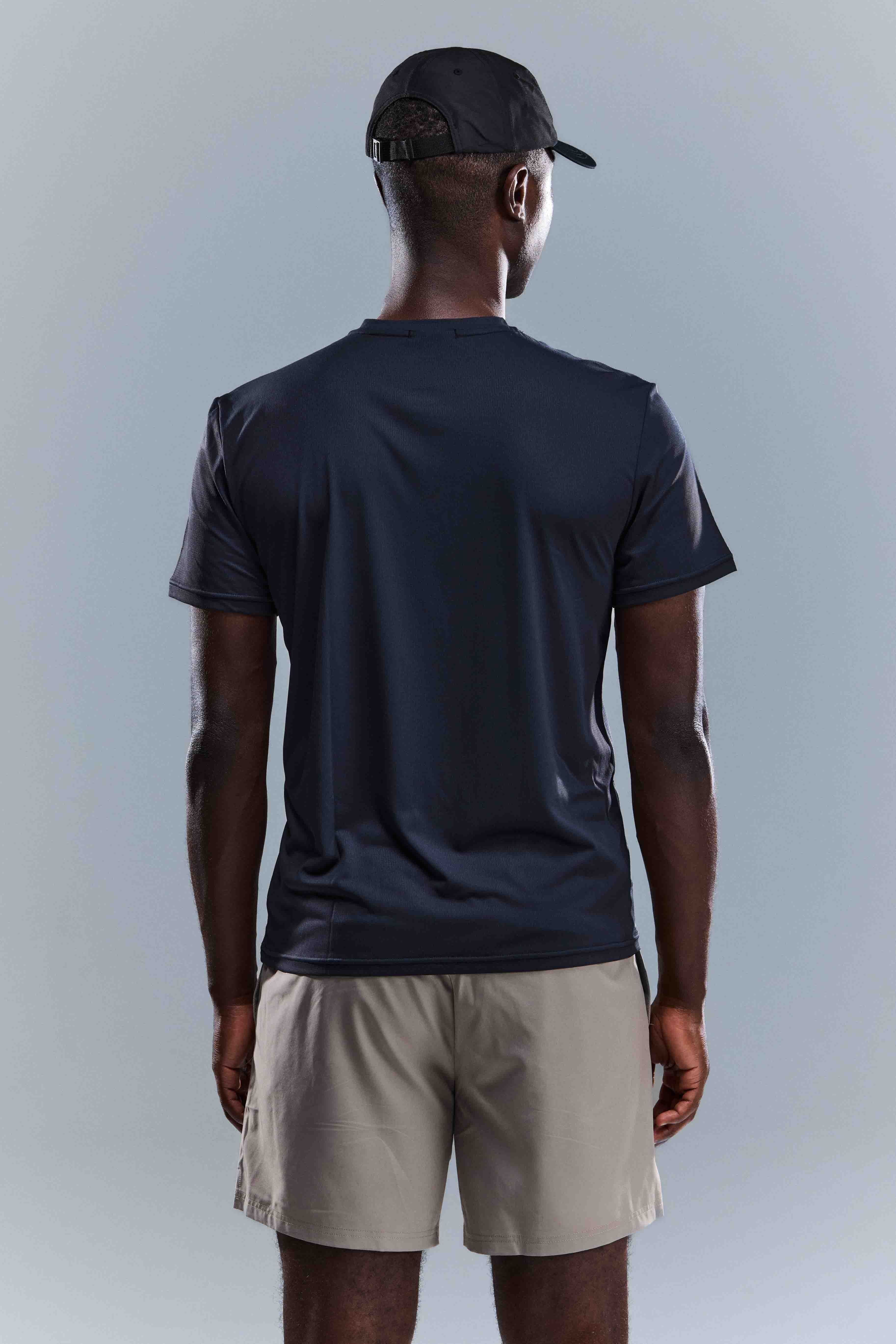 MEN'S MOTION TEE - BURNT BLACK