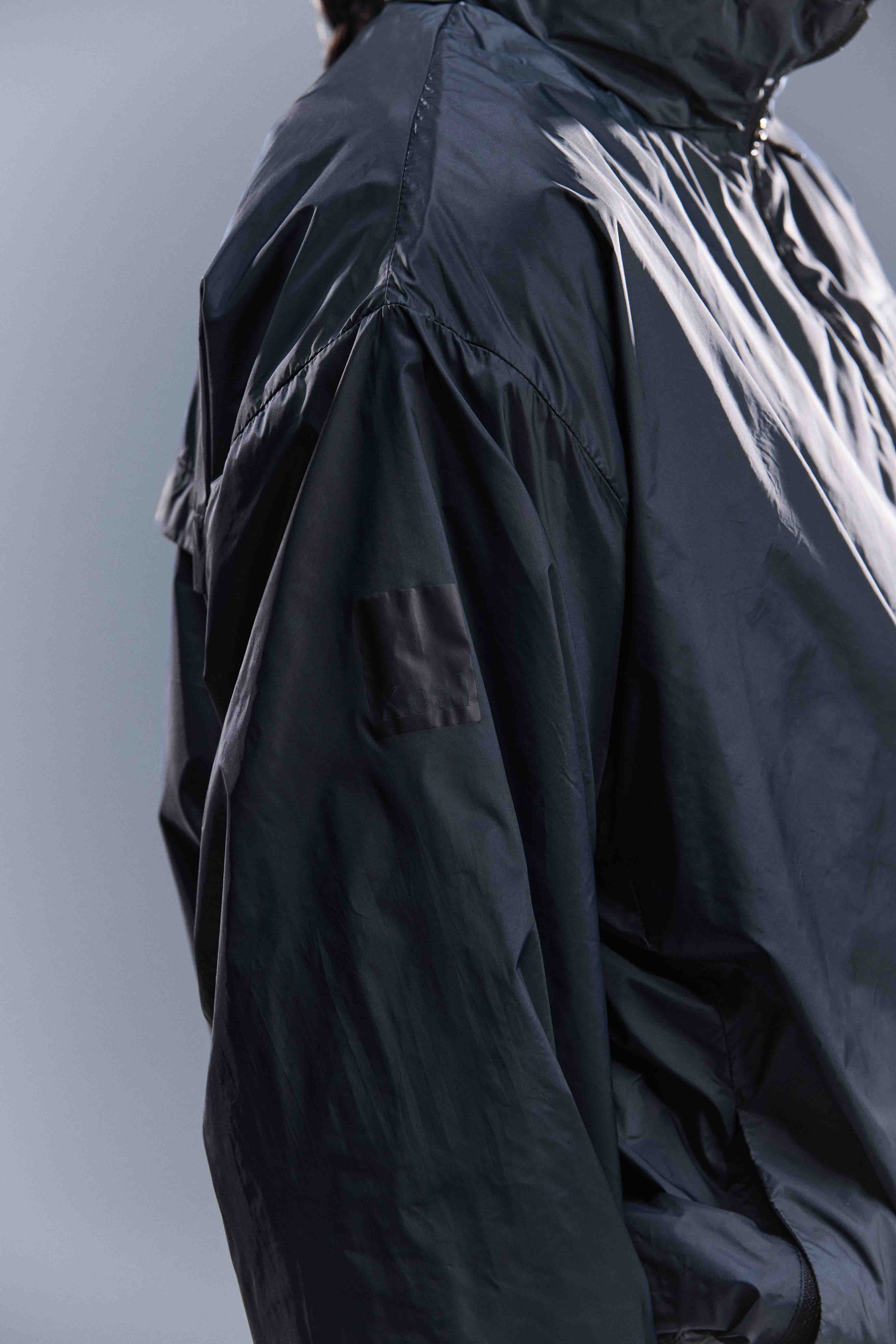 WOMEN'S MOTION JACKET - BURNT BLACK