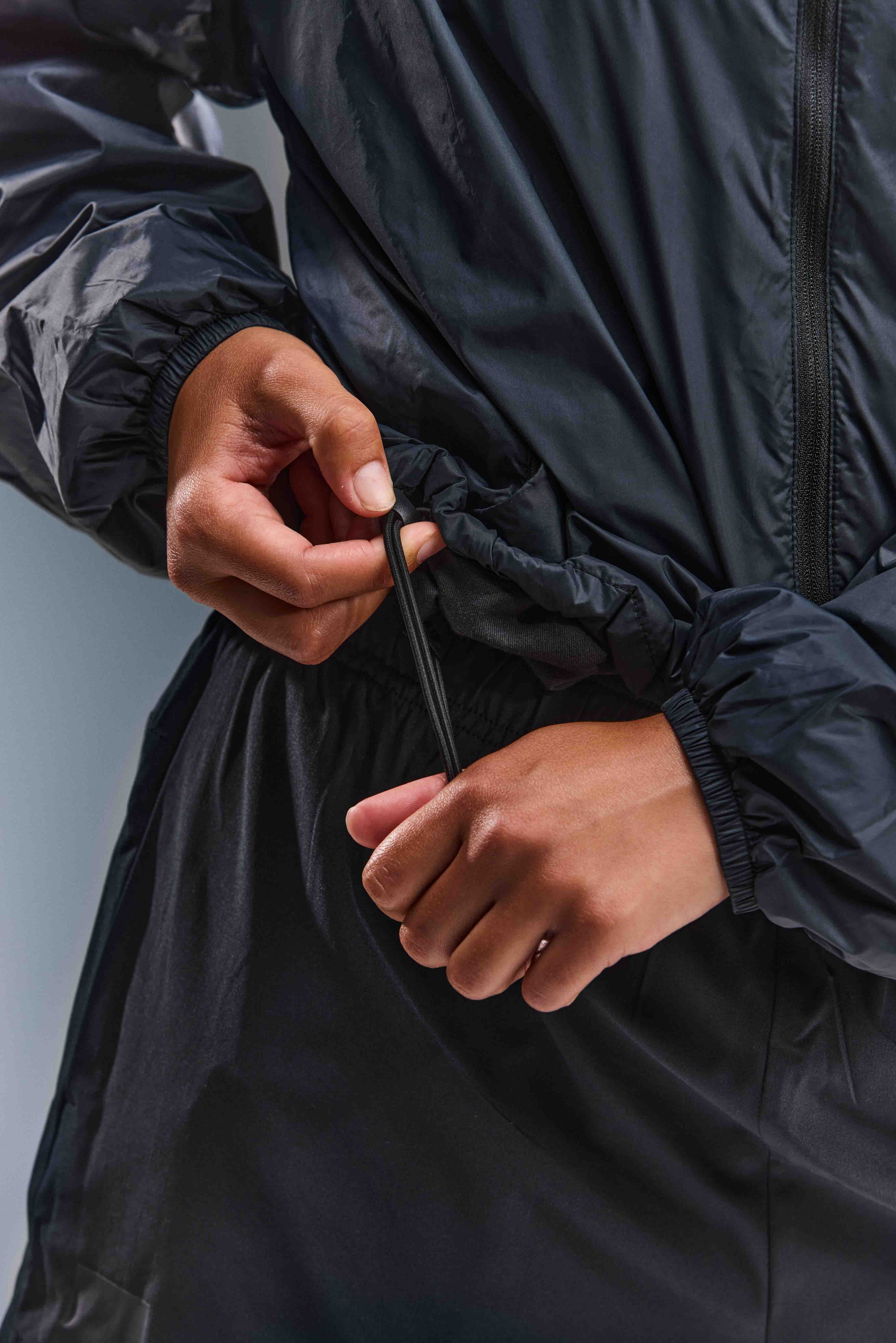 WOMEN'S MOTION JACKET - BURNT BLACK