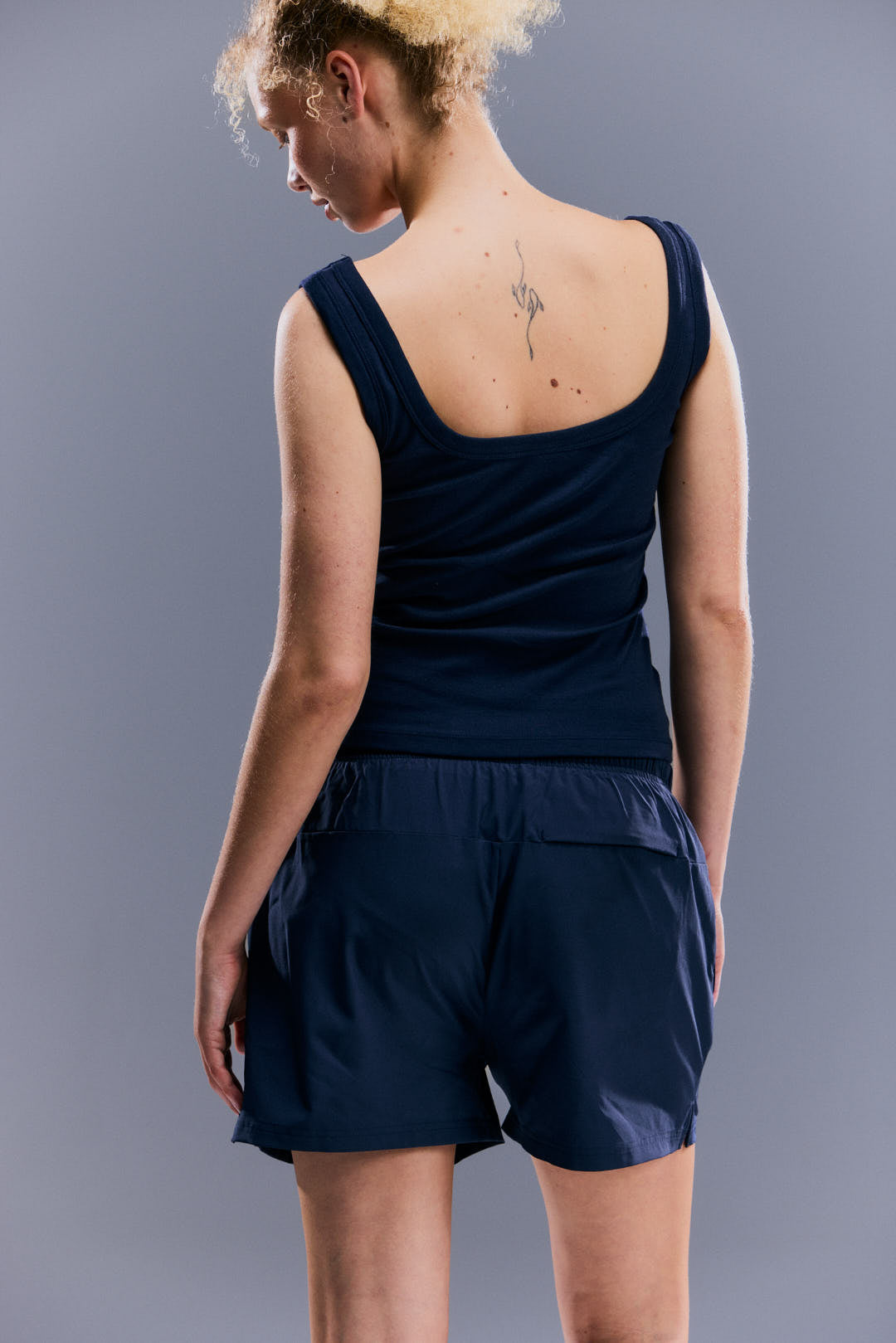 WOMEN'S RESET TANK - TOASTED NAVY