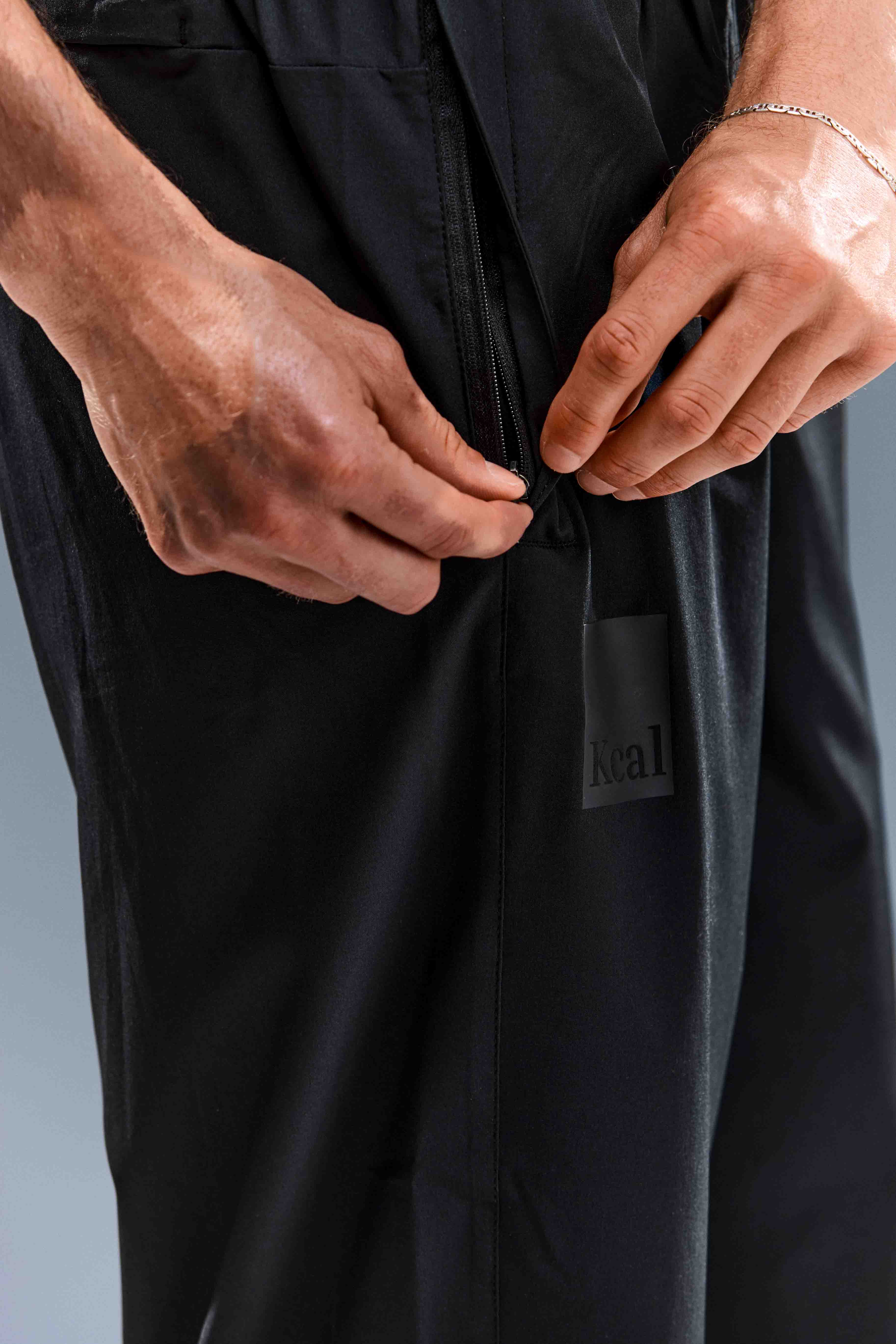 MEN'S MOTION PANTS - BURNT BLACK