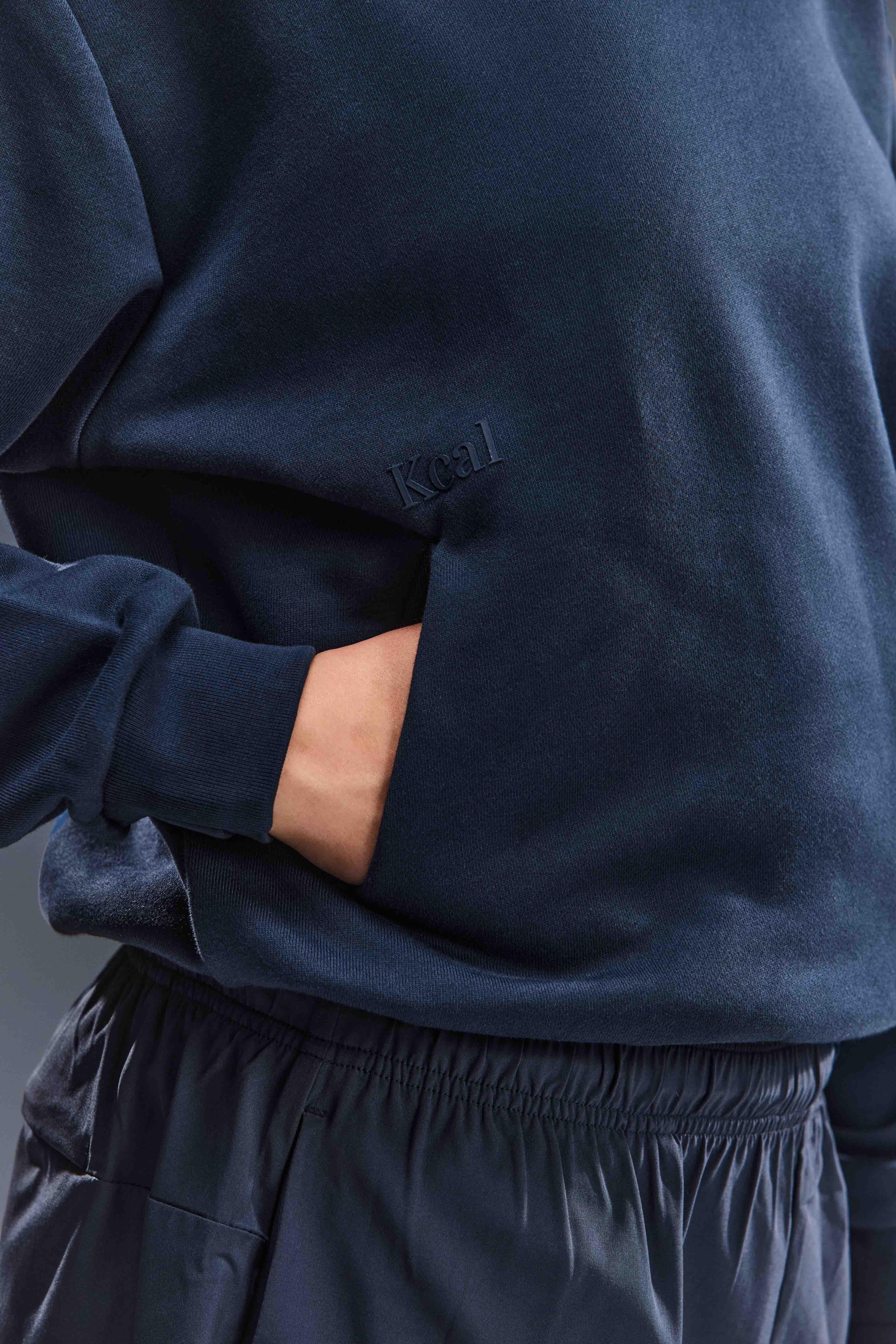 WOMEN'S RESET HOODIE - TOASTED NAVY
