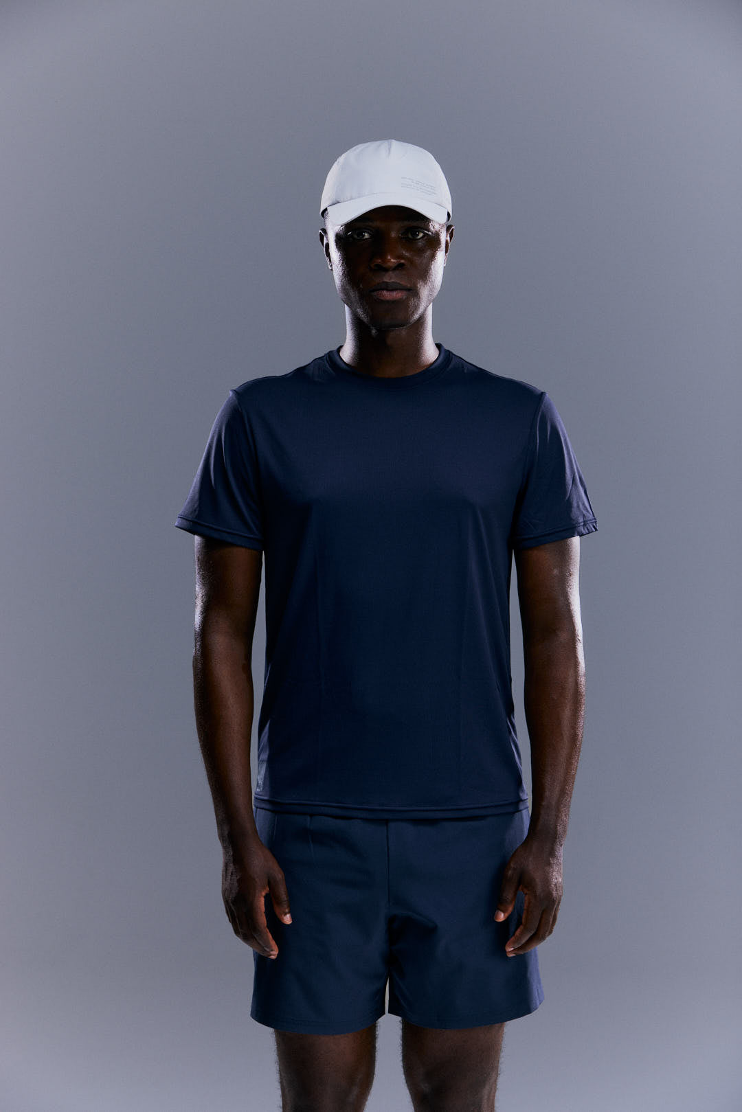 MEN'S MOTION TEE - TOASTED NAVY