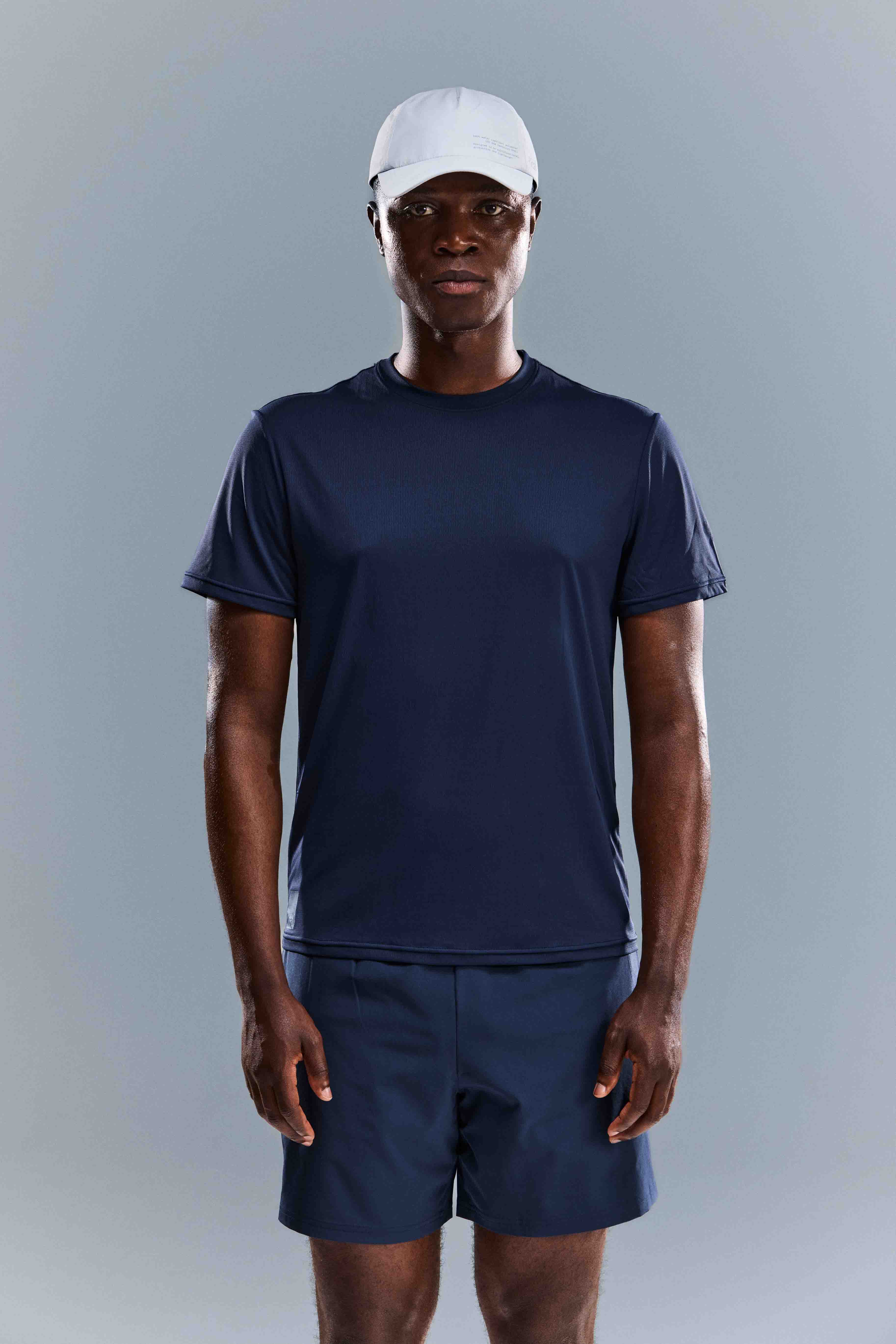 MEN'S MOTION TEE - TOASTED NAVY
